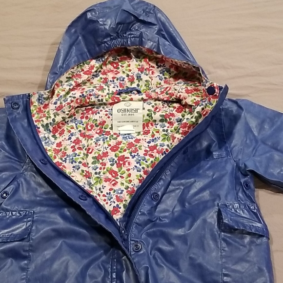 24mo Osh Kosh raincoat - Picture 3 of 4
